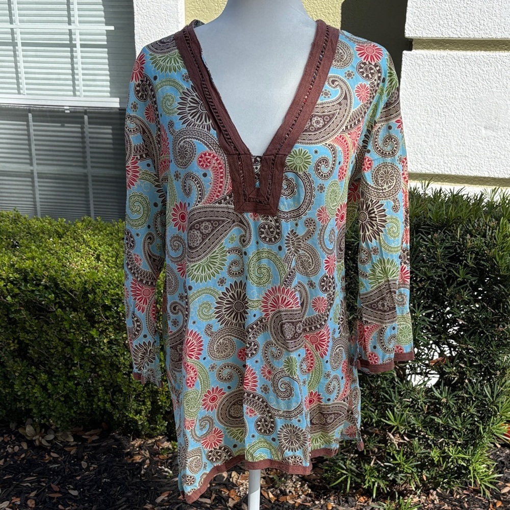 Mudpie Paisley V-Neck Women's Top - Multicolor